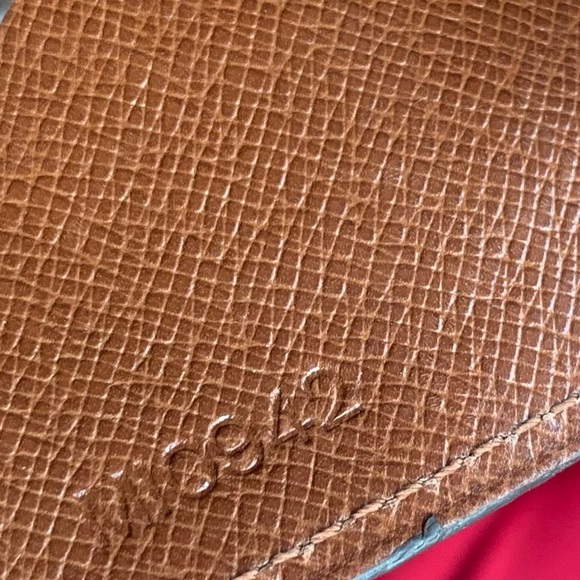 Louis Vuitton wallet - Picture 13 of 13